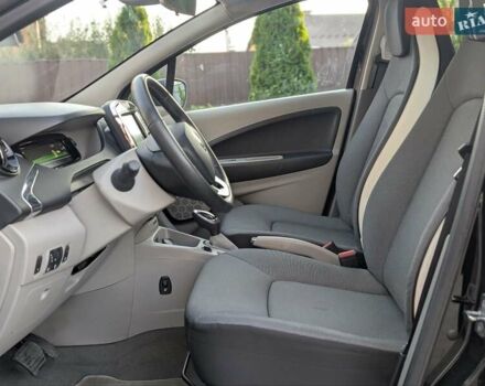 Чорний Рено Зое, об'ємом двигуна 0 л та пробігом 57 тис. км за 7700 $, фото 23 на Automoto.ua