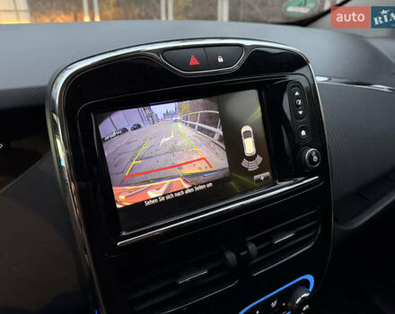 Черный Рено Зое, объемом двигателя 0 л и пробегом 46 тыс. км за 9700 $, фото 18 на Automoto.ua