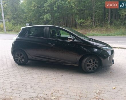 Черный Рено Зое, объемом двигателя 0 л и пробегом 206 тыс. км за 9900 $, фото 4 на Automoto.ua