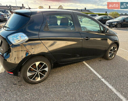 Черный Рено Зое, объемом двигателя 0 л и пробегом 150 тыс. км за 8950 $, фото 3 на Automoto.ua