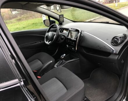 Чорний Рено Зое, об'ємом двигуна 0 л та пробігом 68 тис. км за 9500 $, фото 8 на Automoto.ua