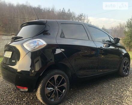 Черный Рено Зое, объемом двигателя 0 л и пробегом 165 тыс. км за 9500 $, фото 5 на Automoto.ua