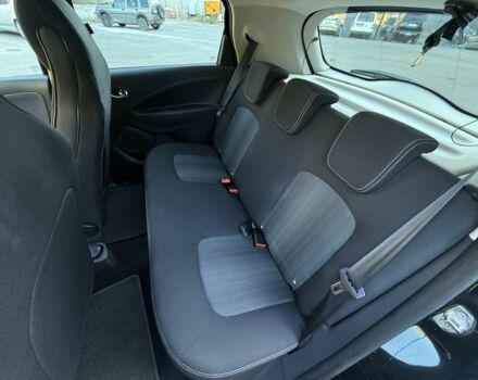 Черный Рено Зое, объемом двигателя 0 л и пробегом 21 тыс. км за 10318 $, фото 9 на Automoto.ua