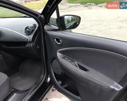 Чорний Рено Зое, об'ємом двигуна 0 л та пробігом 68 тис. км за 9450 $, фото 31 на Automoto.ua