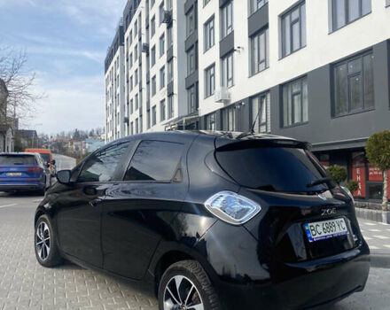 Черный Рено Зое, объемом двигателя 0 л и пробегом 120 тыс. км за 9800 $, фото 6 на Automoto.ua
