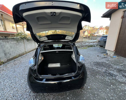 Чорний Рено Зое, об'ємом двигуна 0 л та пробігом 140 тис. км за 9200 $, фото 77 на Automoto.ua