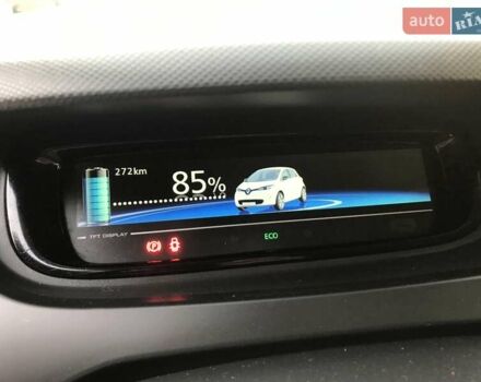 Черный Рено Зое, объемом двигателя 0 л и пробегом 59 тыс. км за 9985 $, фото 12 на Automoto.ua