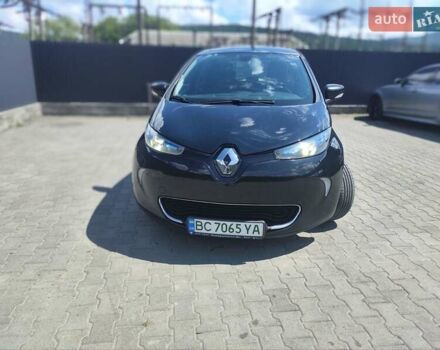 Черный Рено Зое, объемом двигателя 0 л и пробегом 209 тыс. км за 8750 $, фото 4 на Automoto.ua