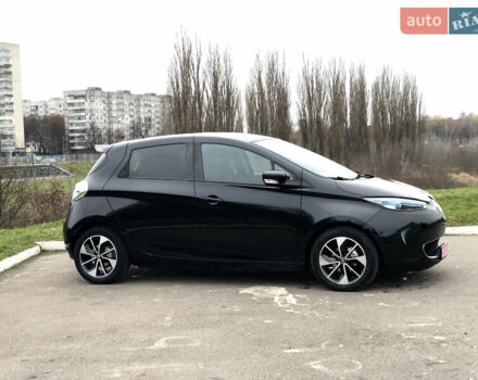 Чорний Рено Зое, об'ємом двигуна 0 л та пробігом 68 тис. км за 9800 $, фото 6 на Automoto.ua