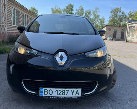 Черный Рено Зое, объемом двигателя 0 л и пробегом 126 тыс. км за 9000 $, фото 3 на Automoto.ua