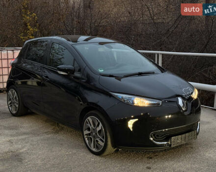 Черный Рено Зое, объемом двигателя 0 л и пробегом 46 тыс. км за 9700 $, фото 2 на Automoto.ua