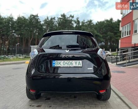 Черный Рено Зое, объемом двигателя 0 л и пробегом 141 тыс. км за 9000 $, фото 3 на Automoto.ua