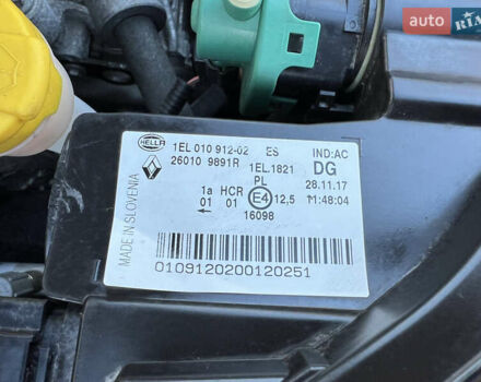 Чорний Рено Зое, об'ємом двигуна 0 л та пробігом 140 тис. км за 9200 $, фото 85 на Automoto.ua