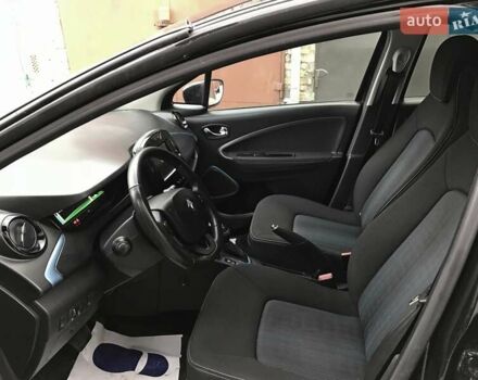 Черный Рено Зое, объемом двигателя 0 л и пробегом 59 тыс. км за 10450 $, фото 3 на Automoto.ua