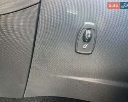 Черный Рено Зое, объемом двигателя 0 л и пробегом 152 тыс. км за 8700 $, фото 12 на Automoto.ua