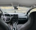 Черный Рено Зое, объемом двигателя 0 л и пробегом 130 тыс. км за 10494 $, фото 4 на Automoto.ua