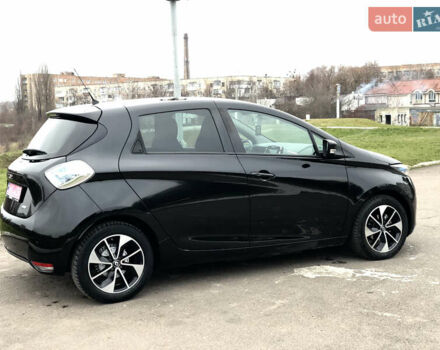 Чорний Рено Зое, об'ємом двигуна 0 л та пробігом 68 тис. км за 9800 $, фото 7 на Automoto.ua