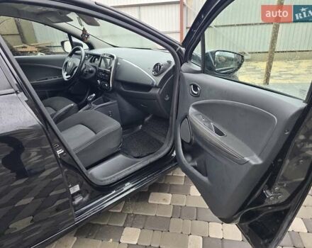 Чорний Рено Зое, об'ємом двигуна 0 л та пробігом 100 тис. км за 8999 $, фото 40 на Automoto.ua