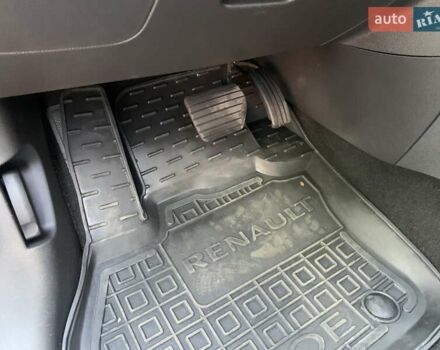 Чорний Рено Зое, об'ємом двигуна 0 л та пробігом 138 тис. км за 8999 $, фото 19 на Automoto.ua