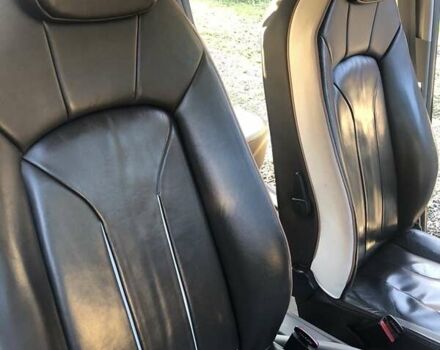 Черный Рено Зое, объемом двигателя 0 л и пробегом 165 тыс. км за 9500 $, фото 10 на Automoto.ua