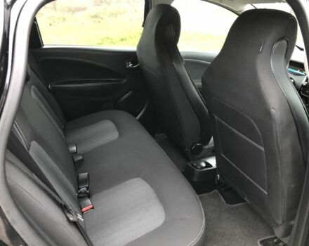 Чорний Рено Зое, об'ємом двигуна 0 л та пробігом 68 тис. км за 9500 $, фото 10 на Automoto.ua
