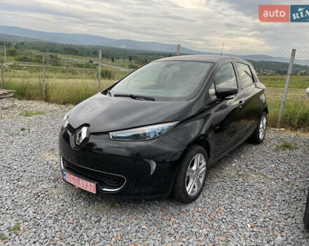 Черный Рено Зое, объемом двигателя 0 л и пробегом 65 тыс. км за 10500 $, фото 4 на Automoto.ua