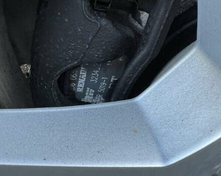 Чорний Рено Зое, об'ємом двигуна 0 л та пробігом 140 тис. км за 9200 $, фото 66 на Automoto.ua