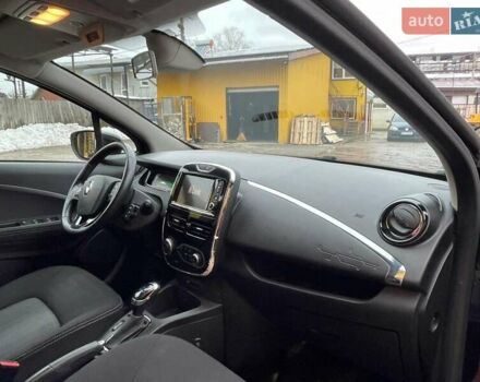Чорний Рено Зое, об'ємом двигуна 0 л та пробігом 94 тис. км за 9700 $, фото 20 на Automoto.ua