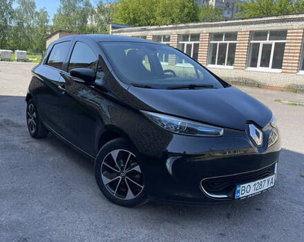 Черный Рено Зое, объемом двигателя 0 л и пробегом 126 тыс. км за 9000 $, фото 1 на Automoto.ua