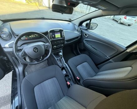 Черный Рено Зое, объемом двигателя 0 л и пробегом 21 тыс. км за 10318 $, фото 8 на Automoto.ua