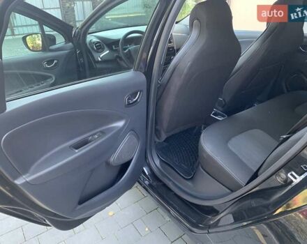 Чорний Рено Зое, об'ємом двигуна 0 л та пробігом 138 тис. км за 8999 $, фото 20 на Automoto.ua