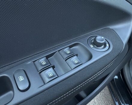 Черный Рено Зое, объемом двигателя 0 л и пробегом 21 тыс. км за 10318 $, фото 10 на Automoto.ua