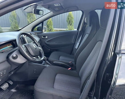 Черный Рено Зое, объемом двигателя 0 л и пробегом 152 тыс. км за 8700 $, фото 6 на Automoto.ua