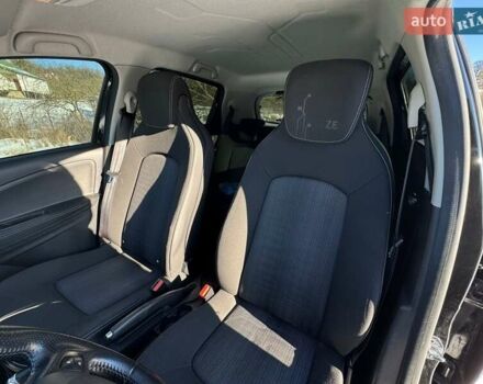 Чорний Рено Зое, об'ємом двигуна 0 л та пробігом 117 тис. км за 9700 $, фото 15 на Automoto.ua