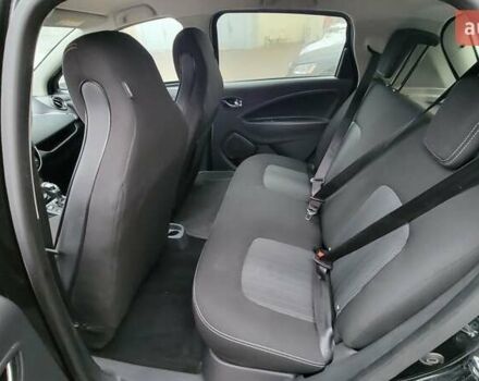 Чорний Рено Зое, об'ємом двигуна 0 л та пробігом 122 тис. км за 9000 $, фото 6 на Automoto.ua