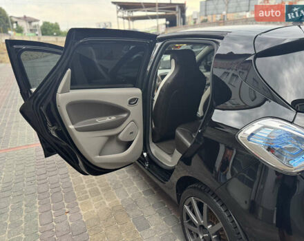 Чорний Рено Зое, об'ємом двигуна 0 л та пробігом 85 тис. км за 9300 $, фото 23 на Automoto.ua