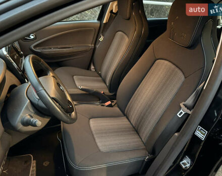 Черный Рено Зое, объемом двигателя 0 л и пробегом 46 тыс. км за 9700 $, фото 15 на Automoto.ua