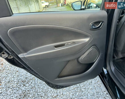 Чорний Рено Зое, об'ємом двигуна 0 л та пробігом 140 тис. км за 9200 $, фото 58 на Automoto.ua