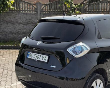 Черный Рено Зое, объемом двигателя 0 л и пробегом 112 тыс. км за 9900 $, фото 4 на Automoto.ua