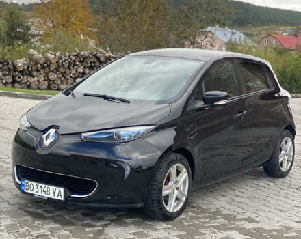 Черный Рено Зое, объемом двигателя 0 л и пробегом 136 тыс. км за 8800 $, фото 1 на Automoto.ua