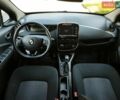 Черный Рено Зое, объемом двигателя 0 л и пробегом 99 тыс. км за 9990 $, фото 6 на Automoto.ua
