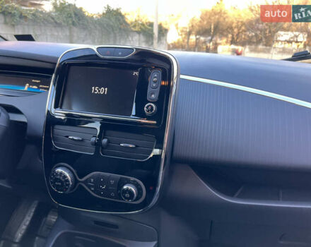 Чорний Рено Зое, об'ємом двигуна 0 л та пробігом 140 тис. км за 9200 $, фото 47 на Automoto.ua