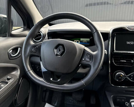 Черный Рено Зое, объемом двигателя 0 л и пробегом 99 тыс. км за 9950 $, фото 21 на Automoto.ua