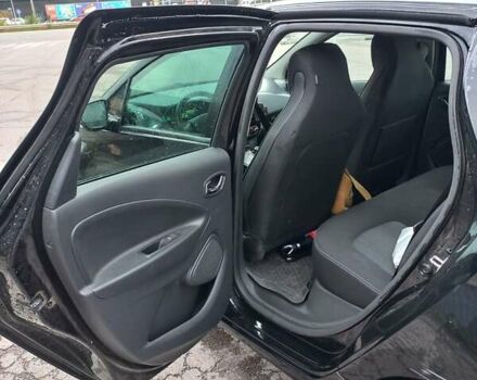 Чорний Рено Зое, об'ємом двигуна 0 л та пробігом 138 тис. км за 9999 $, фото 9 на Automoto.ua