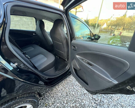 Чорний Рено Зое, об'ємом двигуна 0 л та пробігом 140 тис. км за 9200 $, фото 54 на Automoto.ua