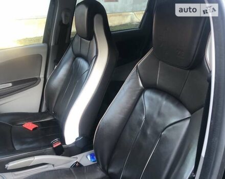 Черный Рено Зое, объемом двигателя 0 л и пробегом 165 тыс. км за 9500 $, фото 24 на Automoto.ua