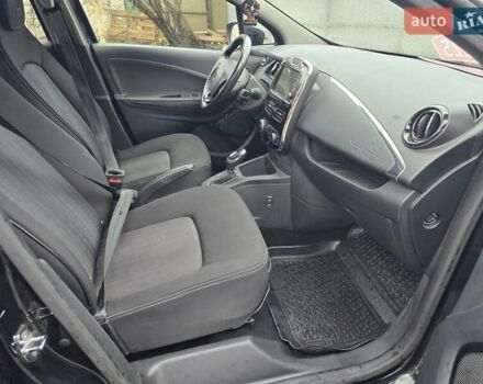 Чорний Рено Зое, об'ємом двигуна 0 л та пробігом 100 тис. км за 8999 $, фото 42 на Automoto.ua