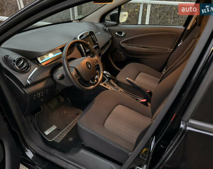 Черный Рено Зое, объемом двигателя 0 л и пробегом 46 тыс. км за 9700 $, фото 14 на Automoto.ua