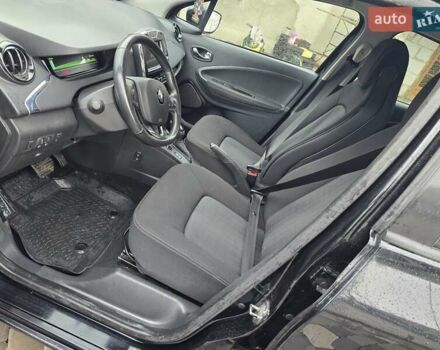 Чорний Рено Зое, об'ємом двигуна 0 л та пробігом 100 тис. км за 8999 $, фото 28 на Automoto.ua