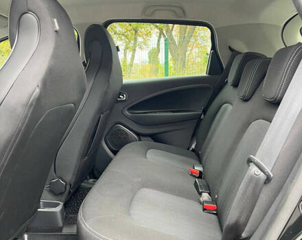 Черный Рено Зое, объемом двигателя 0 л и пробегом 92 тыс. км за 9299 $, фото 7 на Automoto.ua